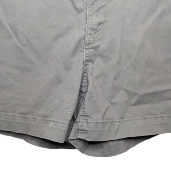 NWOT LOFT Olive Green Washed Twill Shorts Size 4 🌿 - Picture 10 of 16